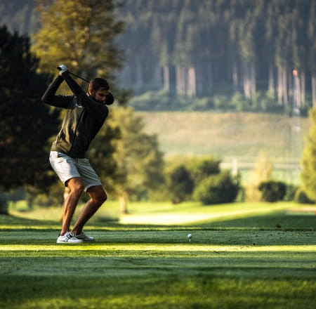Golfer auf dem Platz in Zell am See