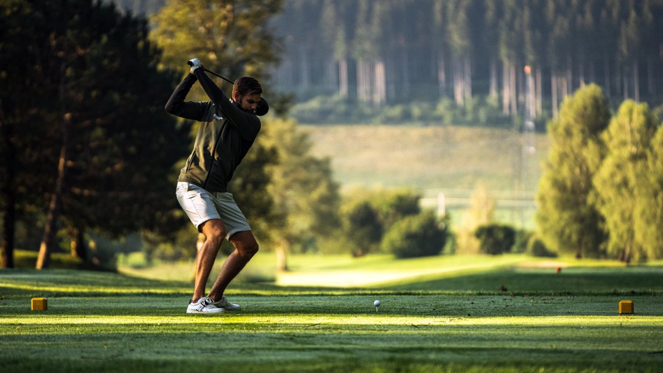 Golfspieler auf dem Platz in Zell am See